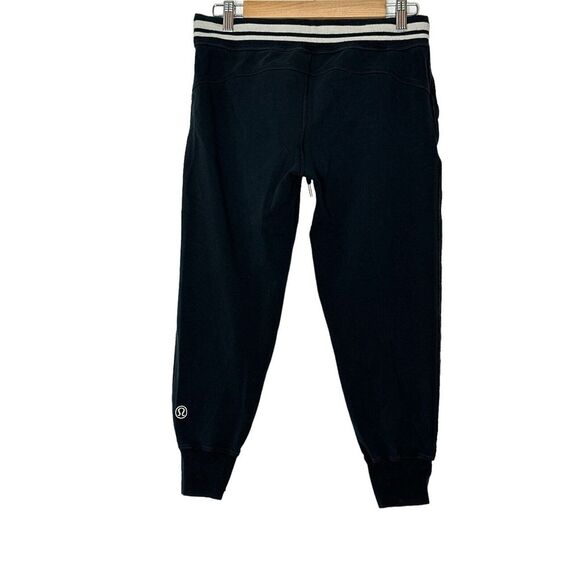 LULULEMON Scuba Joggers Women's 22”inseam Black 4 Running Yoga‎ Gym Cropped - Picture 1 of 5